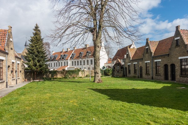 begijnhof diksmuide citytrip